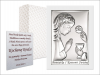 Pamiątka I Komunii Św. z dziewczynką przyjmującą Komunię - srebrny obrazek na białym drewnie 6491W